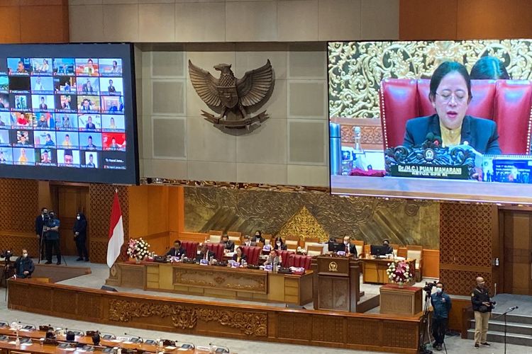 Suasana rapat paripurna ke-8 DPR RI Masa Persidangan I Tahun Sidang 2022-2023, Selasa (4/10/2022).