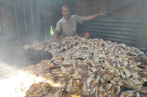 Menilik Produksi Ikan Panggang di Demak, Sulap Limbah Pabrik Jadi Rupiah 