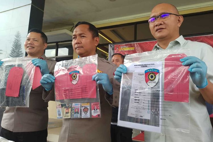 Polres Sumedang tangkap lima pelaku mengaku wartawan yang memeras kepala desa, Kamis (3/7/2025) siang. KOMPAS.com/AAM AMINULLAH