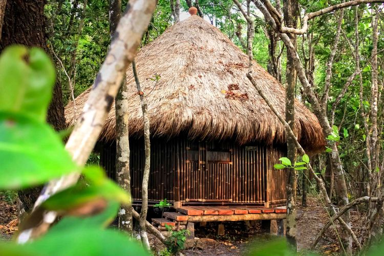 Batik Villa, tempat menginap tamu di resor Nikki Peucang.