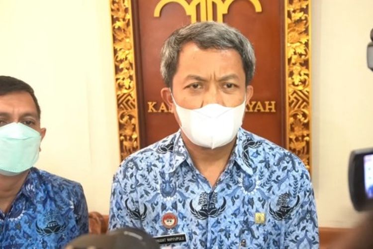 Kakanwil Kemenkumham Bali, Anggiat Napitupulu saat menyampaikan keterangan pada Jumat (20/5/2022). /Dok.Humas Kemenkumham Bali