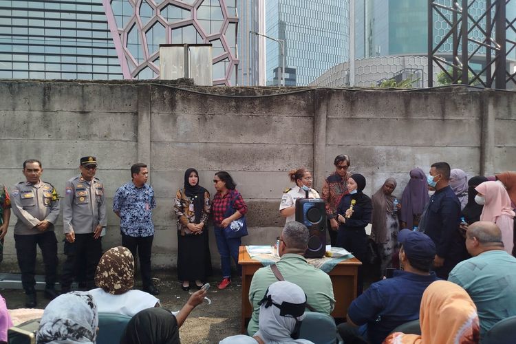Imigrasi Mediasi Pengungsi Somalia-Afghanistan di Jaksel, Diminta Tak Lagi Tinggal di Trotoar