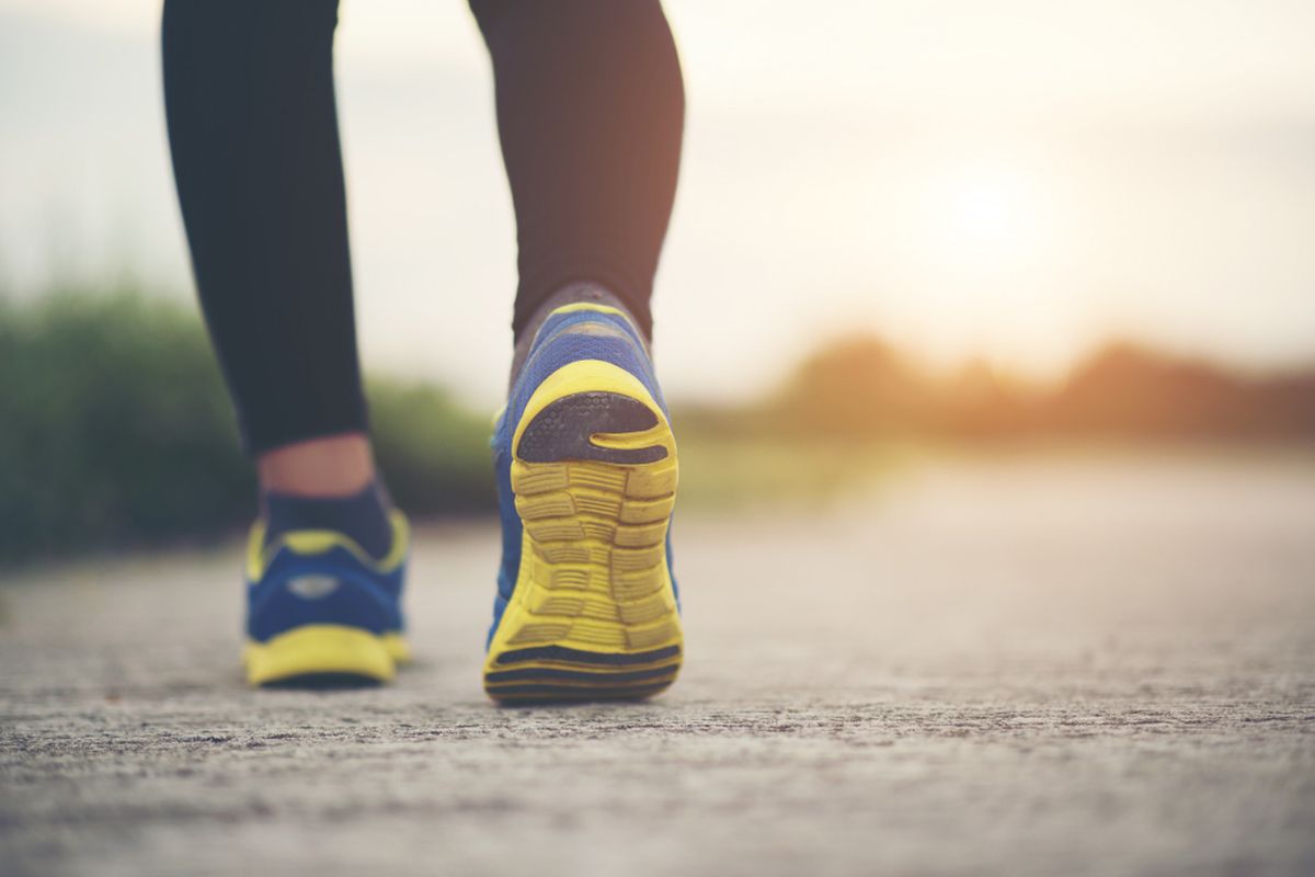 Jalan kaki dengan itensitas cepat dapat membantu tubuh untuk mendapatkan imunitas yang lebih baik. 