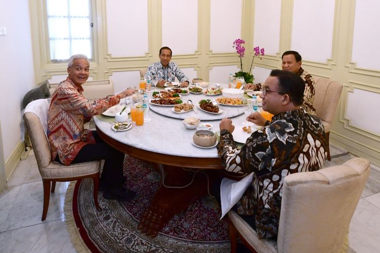 Suasana makan siang bersama antara Presiden Joko Widodo dengan tiga bakal capres, yakni Anies Baswedan, Prabowo Subianto dan Ganjar Pranowo di Istana Merdeka, Jakarta, Senin (30/10/2023).