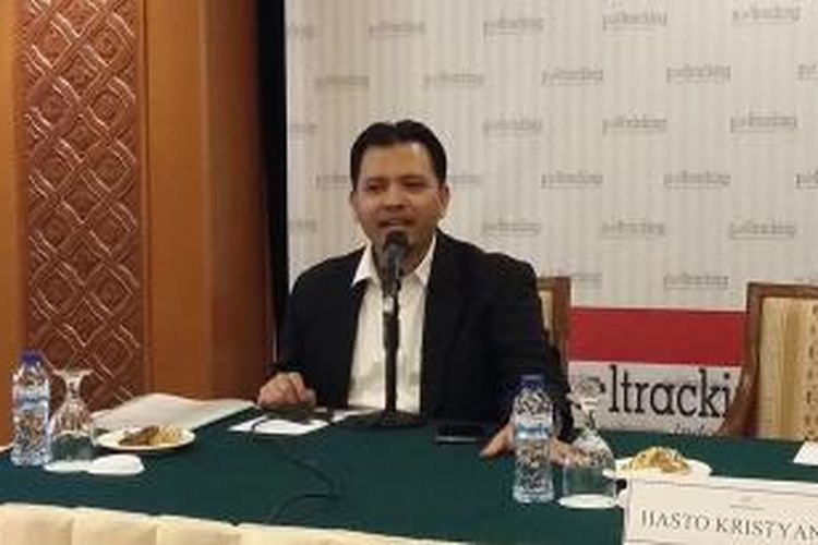 Direktur Eksekutif Poltracking Indonesia, Hanta Yuda, di Hotel Sahid Jakarta, Selasa (19/5/2015).