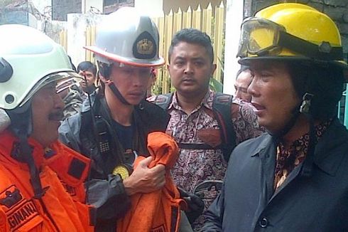 Wali Kota Bandung Ikut Padamkan Kebakaran di Lengkong