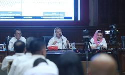 Tanggapi Keluhan Masyarakat, Pemkot Semarang dan BBWS Tangani Timbunan Sampah di Kampung Nelayan Tambakrejo