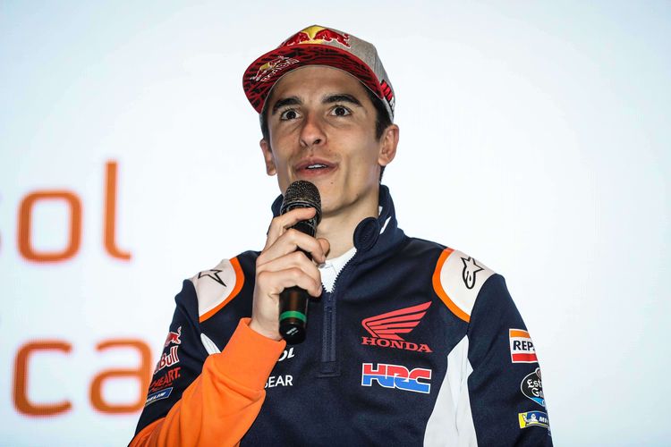 Tim MotoGP, Repsol Honda, Marc Marquez saat acara Repsol Lubricant Show di Hotel Shangri-La, Jakarta, Rabu (5/2/2020). Repsol Honda memperkenalkan kakak beradik Marc dan Alex Marquez sebagai pebalap mereka untuk MotoGP 2020.