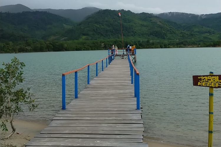 Danau Pading di Lubuk Bangka Tengah