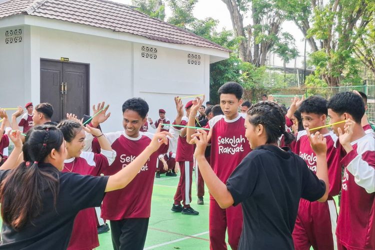 Dua Tahun Prabowo-Gibran, Siswa Sekolah Rakyat Sulteng Menanti Gedung Permanen