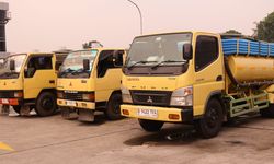 Buang Limbah Tinja ke Drainase, 3 Pemilik Truk Terancam Denda Rp 20 Juta