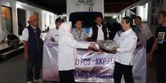 Bantu Korban Gempa Sumedang, Kementerian KP Salurkan 1,6 Ton Ikan Beku