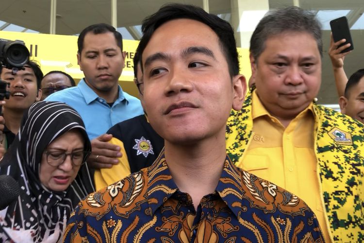 Wali Kota Solo Gibran Rakabuming Raka di kantor DPP Partai Golkar, Slipi, Jakarta, Sabtu (21/10/2023). 