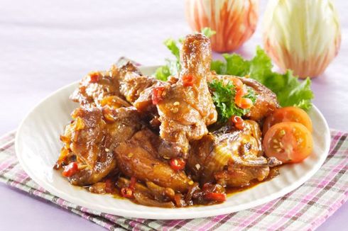 Resep Ayam Kecap Bawang Bombai Pedas, Lauk Makan Siang Praktis