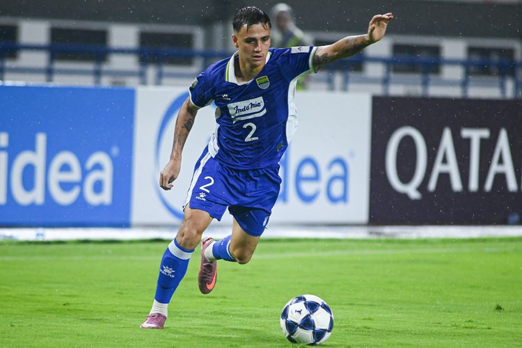 Aksi Eliano Reijnders bersama Persib Bandung di kompetisi AFC Champions League Two (ACL 2) 2025-2026. 