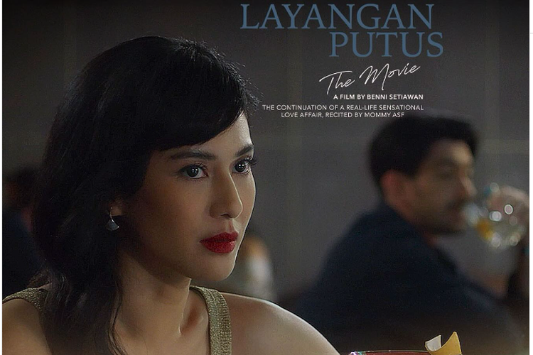 Artis peran Dian Sastrowardoyo menjadi cameo di film Layangan Putus.