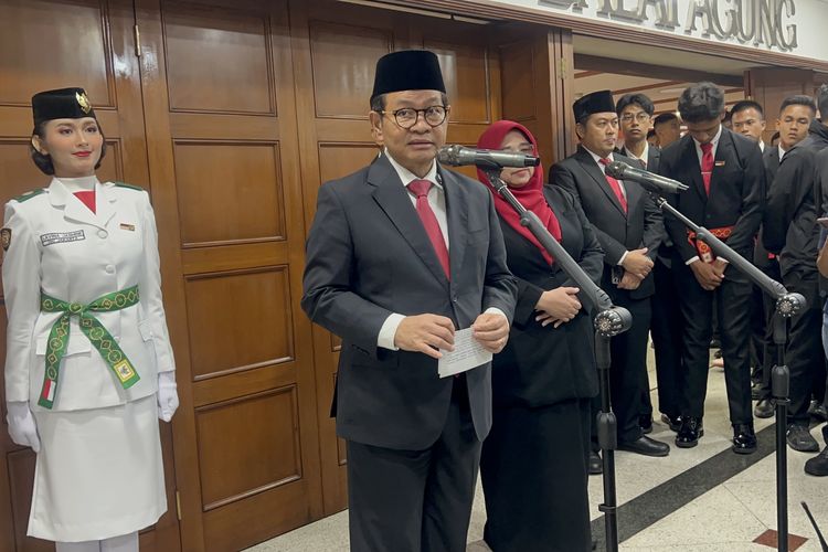 Gubernur DKI Jakarta Pramono Anung dijadwalkan menjadi inspektur upacara pada peringatan Hari Ulang Tahun (HUT) ke-80 Kemerdekaan Republik Indonesia di Balai Kota Jakarta, Minggu (17/8/2025) pukul 07.00 WIB.