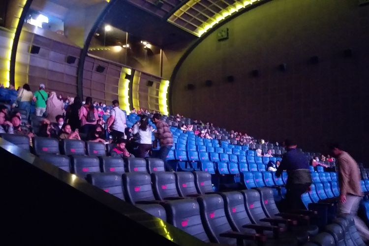 Suasana auditorium Starium 2 CGV Grand Indonesia, Jakarta Pusat sebelum film Pengabdi Setan 2: Communion diputar di hari pertama, Kamis (4/8/2022). Simak jadwal dan harga tiket film Pengabdi Setan 2 di CGV dan Cinepolis.