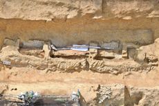 Arkeolog Jepang Temukan Pedang di Makam Kuno Berusia 1.600 Tahun 