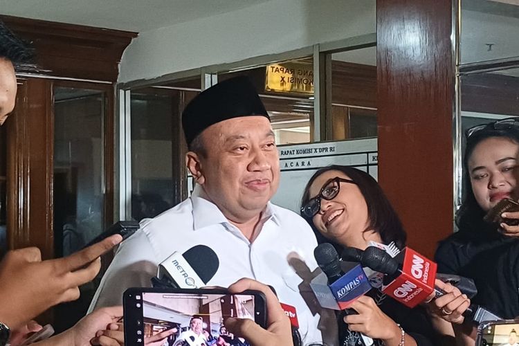 Waka Komisi X: Polemik Ratusan Kepsek Mundur di Sulsel Alarm Evaluasi Tata Kelola Dana BOS