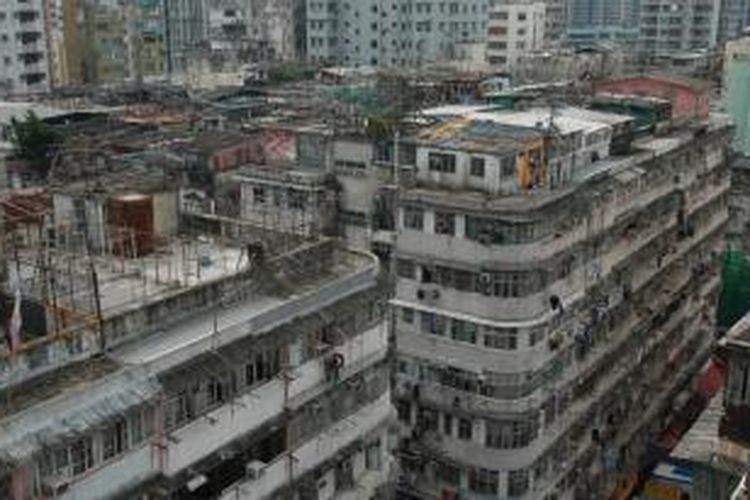 Pasar properti Hong Kong telah menjadi yang paling mahal di dunia, dengan harga rata-rata perumahan mencapai 4.024.000 dolar Hong Kong, atau Rp 6,5 miliar.