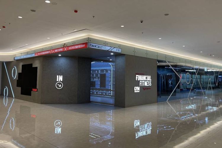 Bank OCBC NISP menghadirkan Financial Fitness Gym, yakni kantor cabang dengan konsep gym.