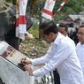 Presiden Jokowi Menandatangani Tugu Pancasila di Fakfak