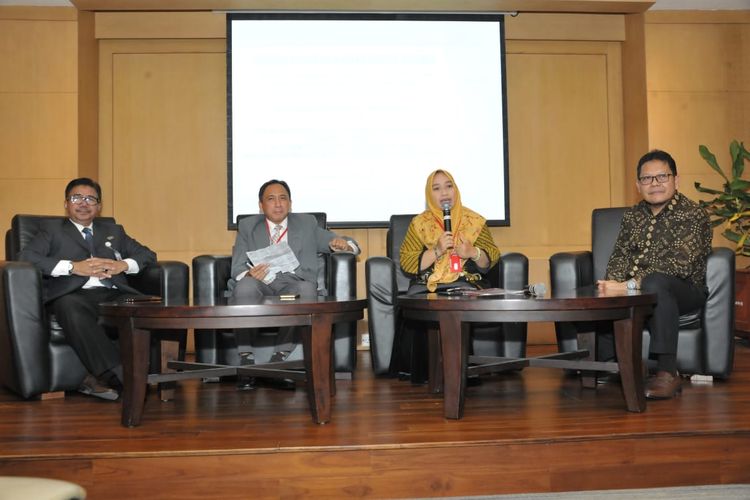 Acara Bicara Buku Bersama Wakil Rakyat dengan tema Semangat dan Tantangan Perbaikan Mutu Pendidikan Karakter Melalui Penjamin Mutu Yang Berkualitas Di Era Milenial (Industri 4.0 Era Disrupsi) di Gedung Nusantara V, Kompleks Parlemen, Jakarta, Kamis (1/8/2019). 