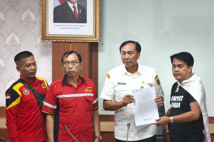Buruh Demo Tolak MBG dan KDMP, Pemprov Siap Kaji Tuntutan