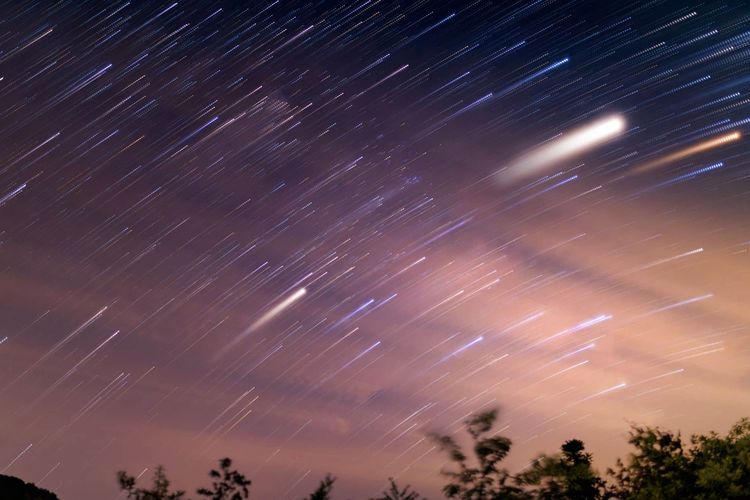 Puncak Hujan Meteor Lyrid 22-23 April 2026, Bisakah Diamati di Indonesia?