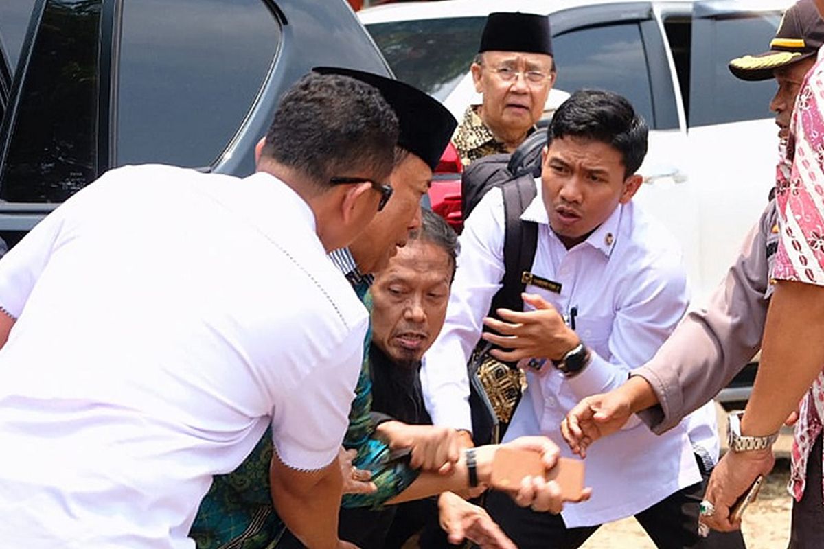 Former Coordinating Political, Legal and Security Affairs Wiranto survives an assassination attempt in Pandeglang, Banten Province, on 10/10/2019