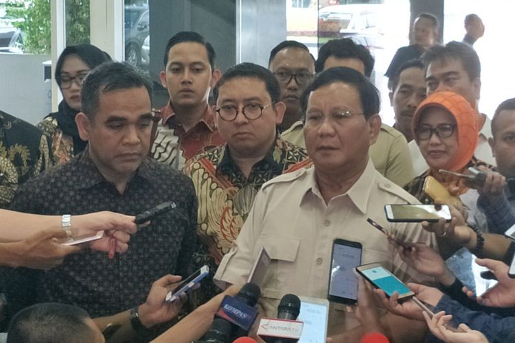 Ketua Umum Partai Gerindra Prabowo Subianto di kompleks Parlemen, Senayan, Jakarta, Rabu (16/5/2018).