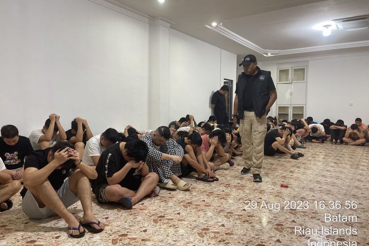 Polri menangkap 88 warga negara China di Batam pada Selasa (29/8/2023).