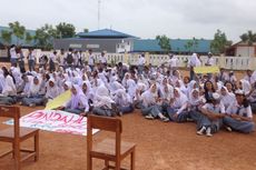 Tuding Kepsek Gelapkan Uang Sekolah, Unjuk Rasa Siswa Dibubarkan Kadisdik Provinsi