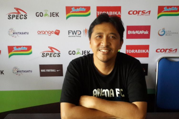 Media Officer Arema FC, Sudarmaji saat ditemui di Kantor Arema FC, Kota Malang, Selasa (25/9/2018)