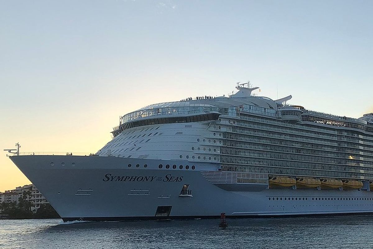 Symphony of the Seas, kapal pesiar terbesar di dunia