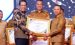 Pemprov Riau Hadirkan Posbankum di Tiap Desa, Menhum: Sengketa Hukum Bisa Diselesaikan Tanpa ke Pengadilan