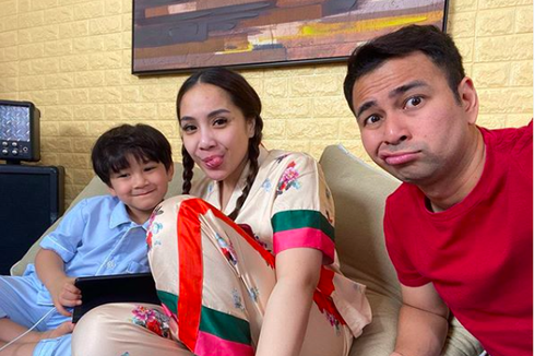 Celoteh Lucu Rafathar Protes Minta Adik Sungguhan kepada Nagita Slavina