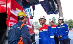 Pastikan Pasokan BBM Jember Aman, Direktur Pertamina Niaga Pantau Distribusi dari Instalasi Surabaya 