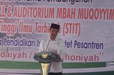 Jokowi Bantah Khofifah Mundur dari Jabatan Mensos 