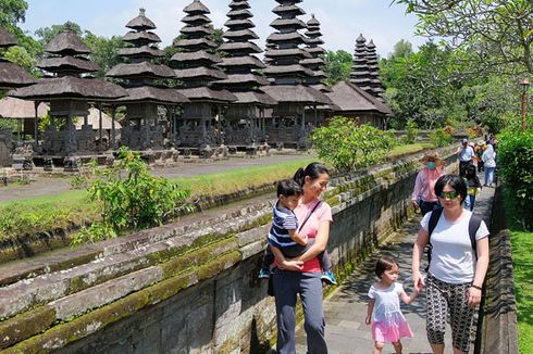 Gunung Agung Erupsi, Wisata dan Penerbangan ke Bali Tak Terpengaruh