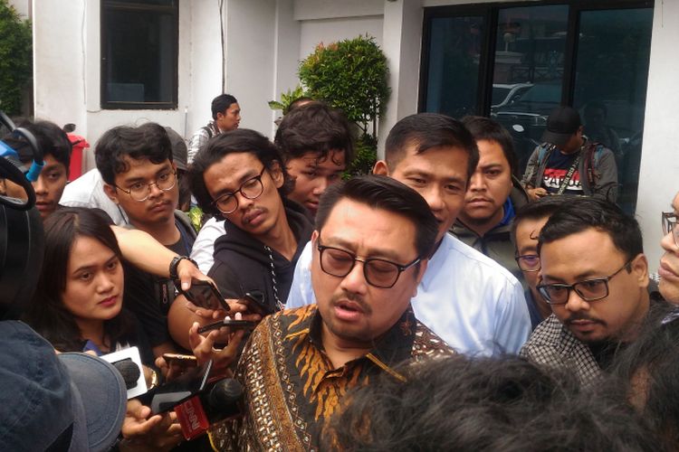 Wakil Sekretaris Jenderal Partai Demokrat Rachland Nashidik di.  Direktorat Tindak Pidana Narkotika Bareskrim Polri, Jakarta Timur, Rabu (6/3/2019). 
