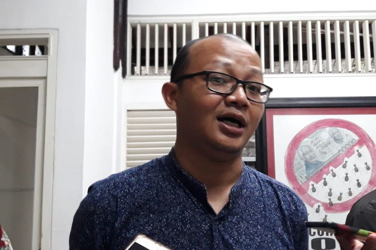 Peneliti Indonesia Corruption Watch (ICW) Emerson Yuntho 