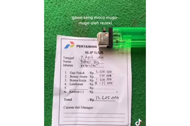 Tangkapan layar unggahan foto berupa slip gaji bertuliskan petugas kebersihan PT Pertamina.