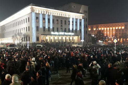 Semarak Tahun Baru di Sofia, Diwarnai Tarian Horo