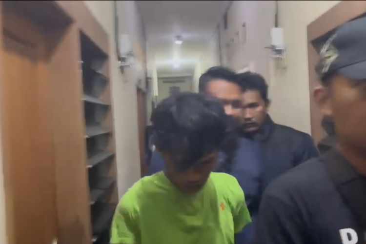 Dua Pelempar Bom Molotov ke Ibu Bonceng Anak di Jakut Ditangkap, Satu Masih Buron