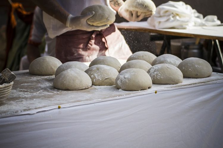 Ilustrasi pembuatan roti 
