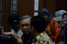 Anggota DPD Bambang Sadono Hadiri Sidang Irman Gusman