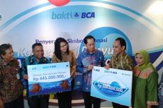 BCA Salurkan Donasi untuk WWF dan Perdami