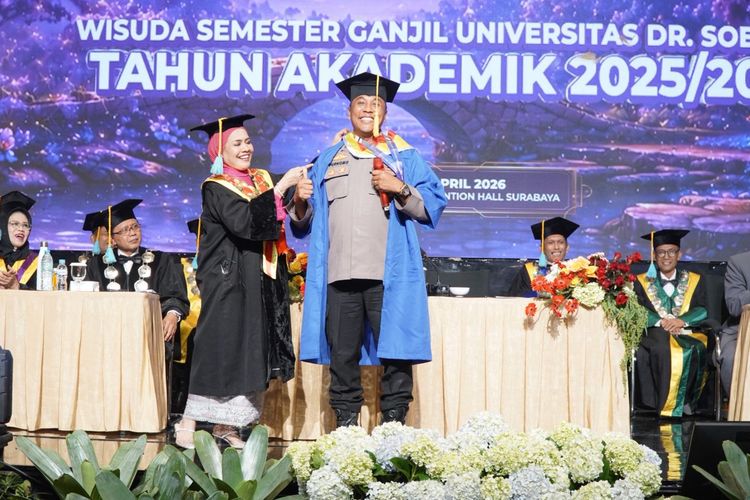 Di Balik Seragam, Ipda Purnomo Tulus Mengabdi untuk Orang Telantar